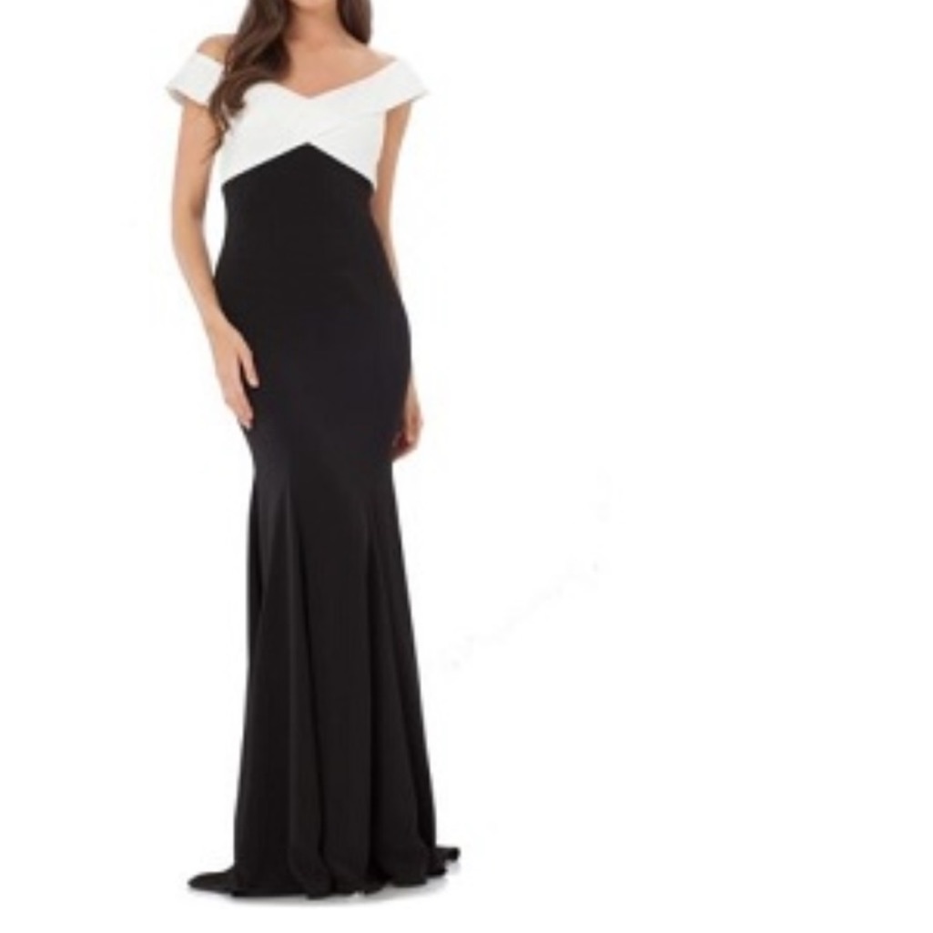 Carmen Marc Valvo Black And White Off Shoulder Evening Gown Size 4